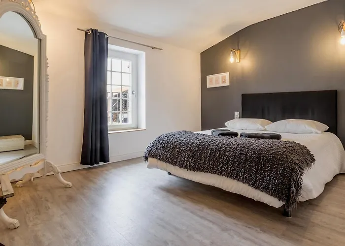 Maison De Charme Avec Jardin Pres De Nantes, 4 Chambres, Wifi, Equipements Bebe Et Babyfoot - Fr-1-306-1272 * Le Bignon