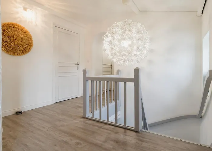 Maison De Charme Avec Jardin Près De Nantes, 4 Chambres, Wifi, équipements Bébé Et Babyfoot - Fr-1-306-1272 * Le Bignon