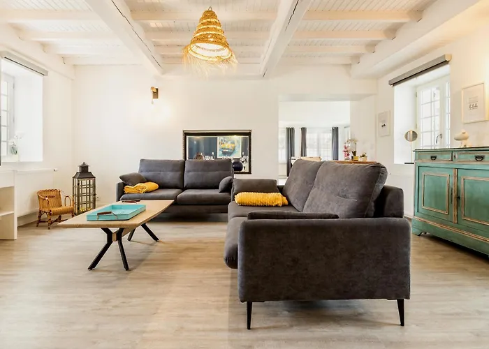 Maison De Charme Avec Jardin Près De Nantes, 4 Chambres, Wifi, équipements Bébé Et Babyfoot - Fr-1-306-1272